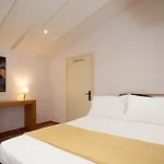 Appartement Etessiano *