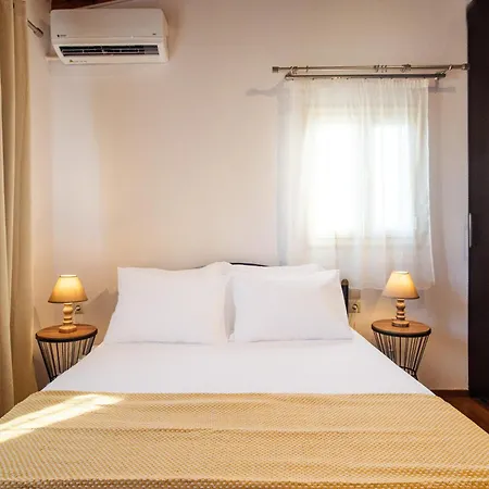 Etessiano Appartement *