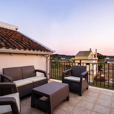 Etessiano Appartement *